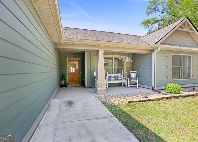 Property at 75 Flagstone Dr, Newnan, GA 30263, 4 beds, 2 baths