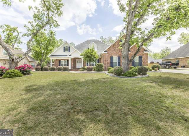 Property at 211 Madilyn Dr, Warner Robins, GA 31088, 4 beds, 2 baths