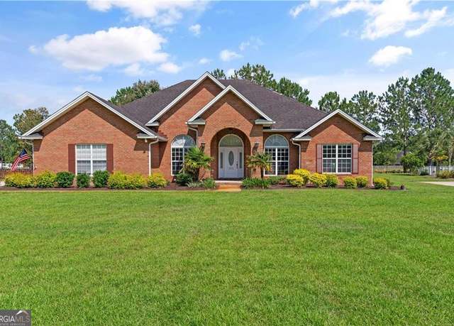 Property at 255 Edge Water Dr, Brunswick, GA 31525, 4 beds, 3 baths
