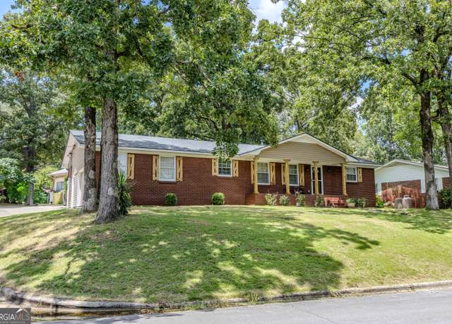 Property at 106 Kenwood Dr SW, Rome, GA 30165, 4 beds, 2 baths