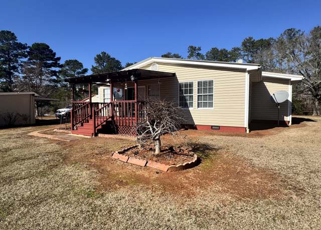 Property at 484 Baptist Camp Rd, Griffin, GA 30223, 3 beds, 2 baths