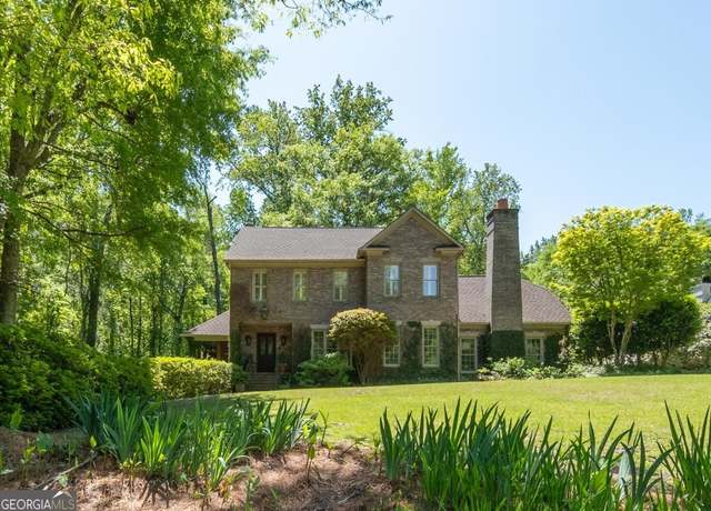 Property at 684 Richmond Hill Ct, Macon, GA 31210, 4 beds, 3.5 baths