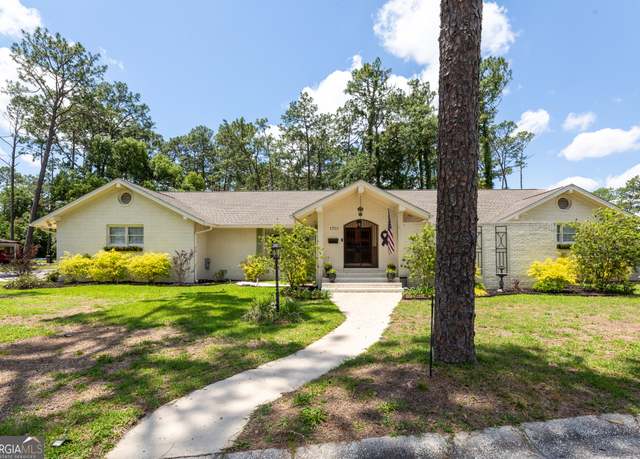 Property at 1701 City Blvd, Waycross, GA 31501, 4 beds, 3 baths