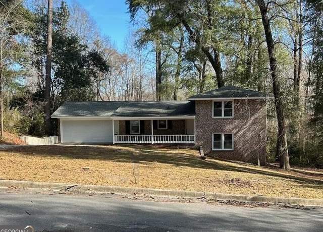 Property at 501 Brookdale Dr, Dublin, GA 31021, 4 beds, 2 baths