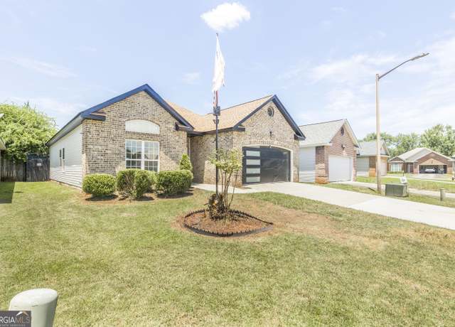 Property at 104 Crossing Pl, Warner Robins, GA 31088, 3 beds, 2 baths