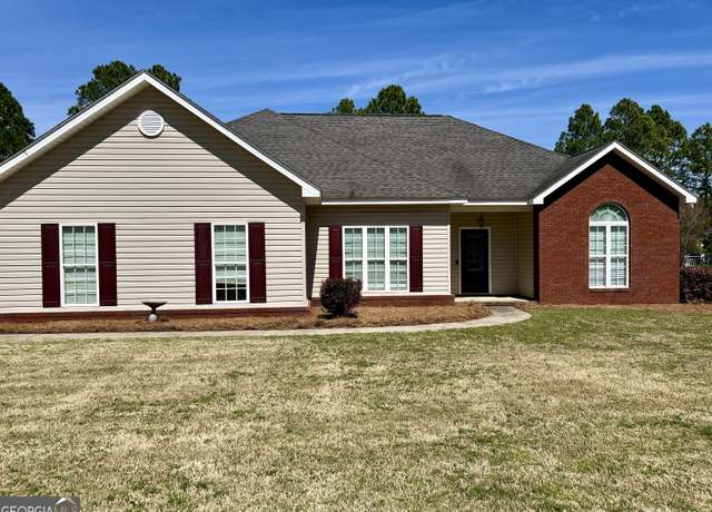 Property at 518 Live Oak Way, Dublin, GA 31021, 3 beds, 2 baths