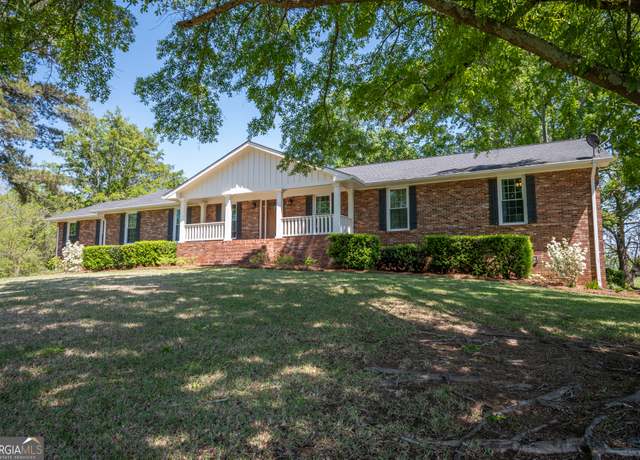 Property at 3170 Monticello Hwy, Madison, GA 30650, 4 beds, 4 baths