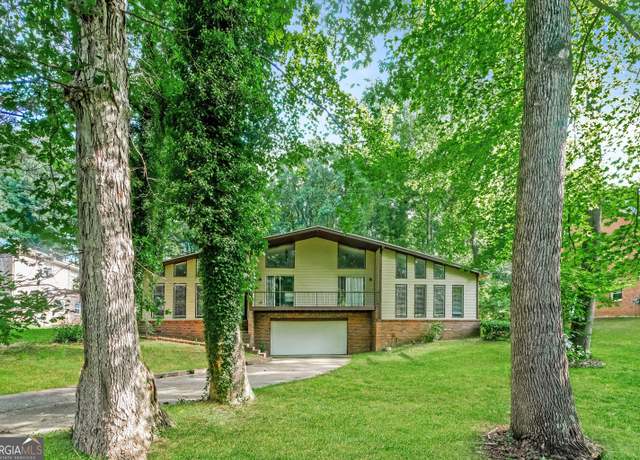 Property at 6290 Shallowford Way, Douglasville, GA 30135, 3 beds, 2 baths