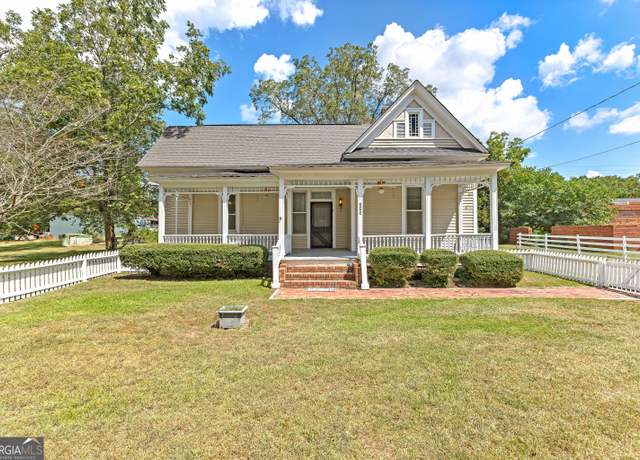 Property at 244 Turin Rd, Senoia, GA 30276, 3 beds, 2 baths