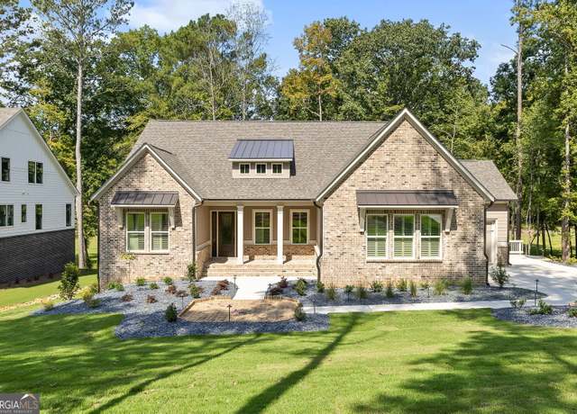 Property at 1081 Pinehurst Dr, Greensboro, GA 30642, 5 beds, 4.5 baths