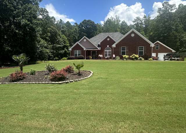 Property at 125 Kendall St, Newnan, GA 30263, 4 beds, 3.5 baths