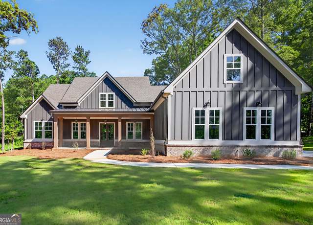 Property at 1011 Peachtree Ct, Greensboro, GA 30642, 4 beds, 3.5 baths