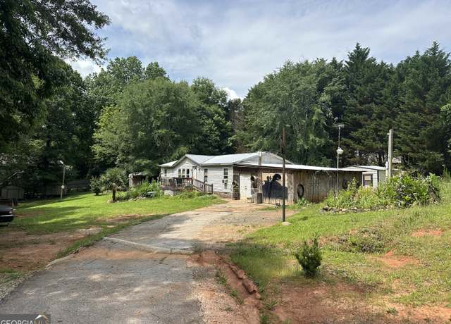 Property at 16 Cora Way, Maysville, GA 30558, 3 beds, 2 baths