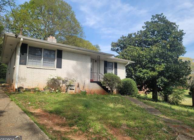 Property at 7588 Covington Hwy, Lithonia, GA 30058, 2 beds, 1 bath