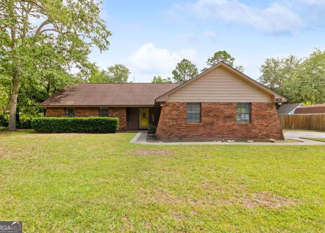 Property at 192 W Maple Ave, Kingsland, GA 31548, 3 beds, 2 baths
