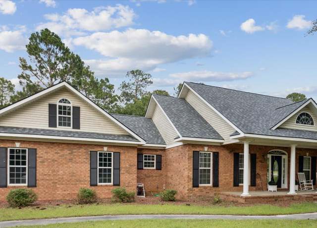 Property at 269 Surrey Ln, Statesboro, GA 30458, 4 beds, 2 baths