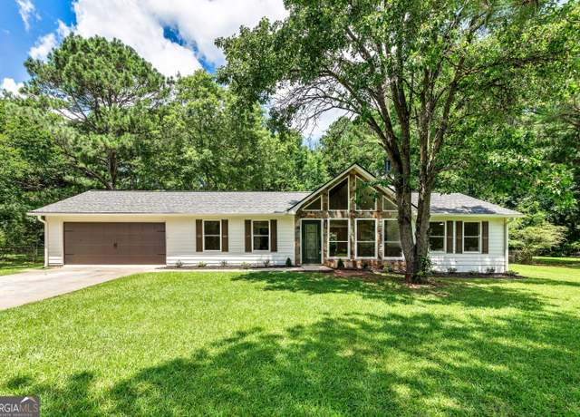 Property at 125 Selena Ct, Fayetteville, GA 30215, 3 beds, 2 baths