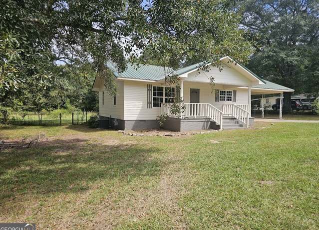 Property at 95 Wieuca Way, Cedartown, GA 30125, 2 beds, 1.5 baths