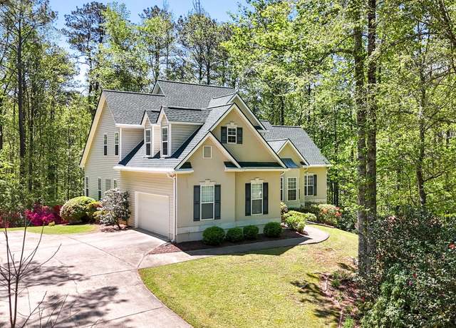 Property at 210 Sweetwater Dr, Fayetteville, GA 30214, 4 beds, 3.5 baths