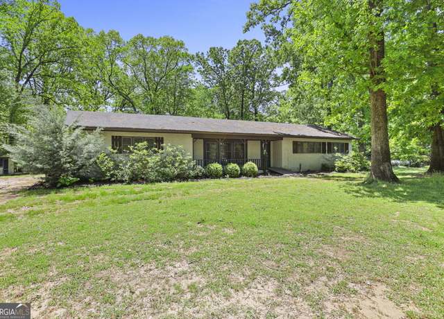 Property at 482 E Lake Rd, Mcdonough, GA 30252, 3 beds, 2 baths
