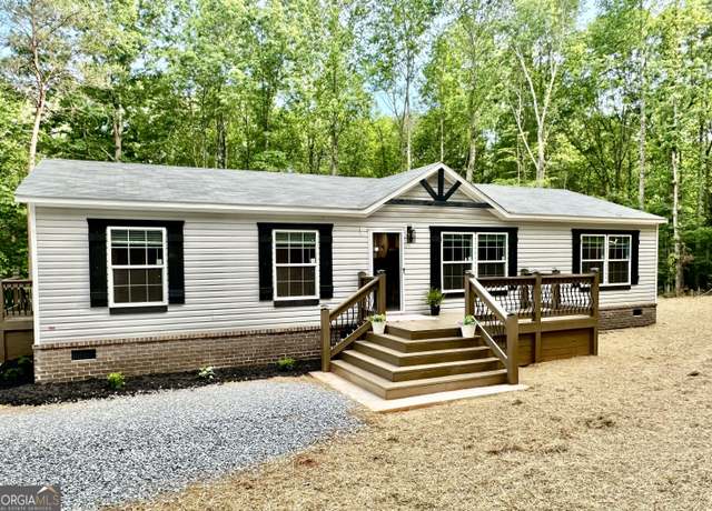 Property at 2123 Double Bridge Rd, Demorest, GA 30535, 3 beds, 2 baths