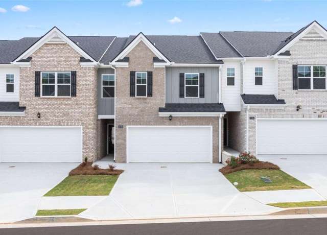 Property at 335 Silver Moon Dr, Loganville, GA 30052, 3 beds, 2.5 baths