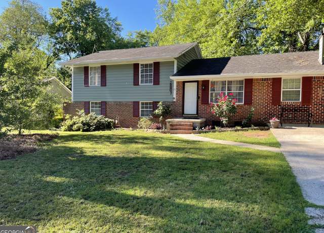 Property at 77 Crystal River Dr, Riverdale, GA 30274, 3 beds, 1.5 baths
