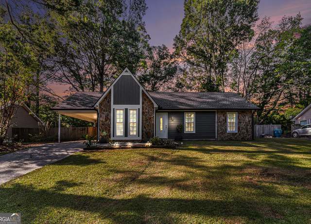 Property at 113 Caldwell Dr, Hampton, GA 30228, 3 beds, 2 baths