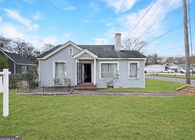 Property at 1683 Candler Rd, Decatur, GA 30032, 3 beds, 2 baths