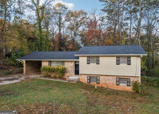 Property at 2825 Battlecrest Dr, Decatur, GA 30034, 4 beds, 2 baths