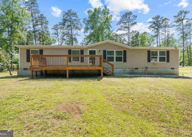 Property at 138 Forest Hill Dr, Eatonton, GA 31024, 3 beds, 2 baths