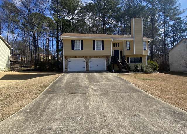 Property at 6205 Littleton Dr, Union City, GA 30291, 3 beds, 2 baths