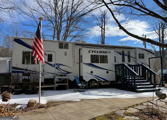 Property at 184 & 196 Bear Bnd, Blairsville, GA 30512, 1 bed, 1 bath