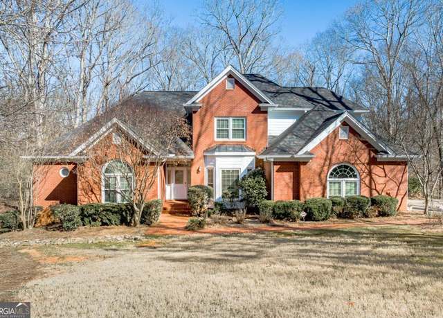 Property at 218 Thornhill Dr, Athens, GA 30607, 5 beds, 4.5 baths