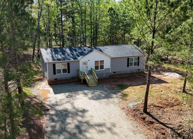 Property at 2126 Amberly Rd, Elberton, GA 30635, 3 beds, 2 baths