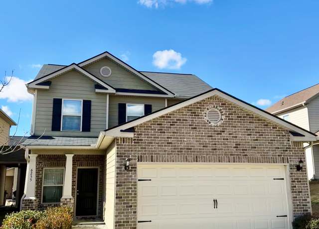 Property at 6255 Hickory Lane Cir, Union City, GA 30291, 3 beds, 2.5 baths