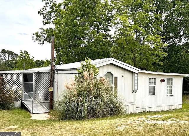Property at 1004 Gordon Ave, Mc Rae Helena, GA 31037, 2 beds, 2 baths