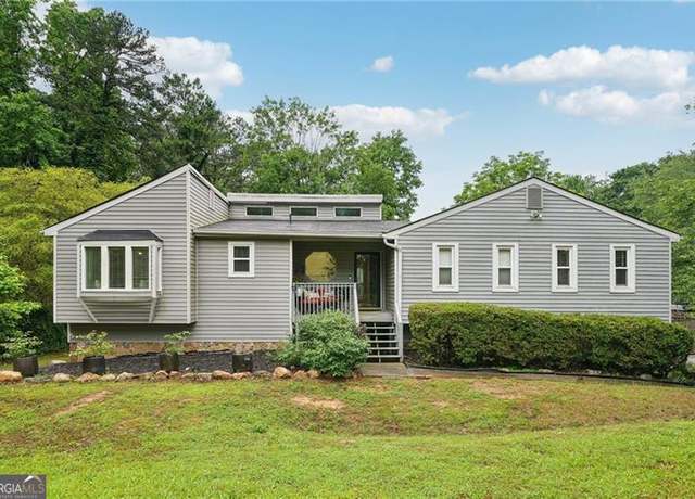 Property at 3087 Sanibel Dr SW, Stone Mountain, GA 30087, 5 beds, 3 baths
