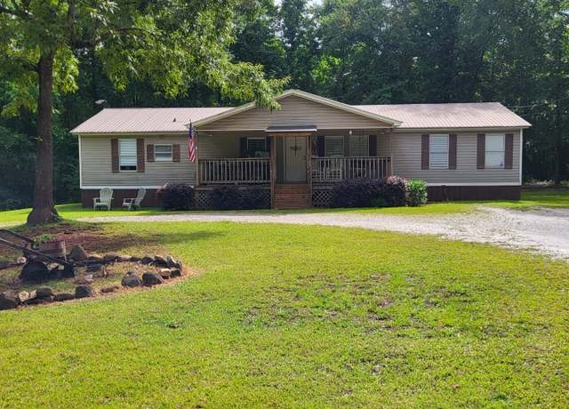 Property at 2939 34th Ave SW, Lanett, AL 36863, 3 beds, 2 baths