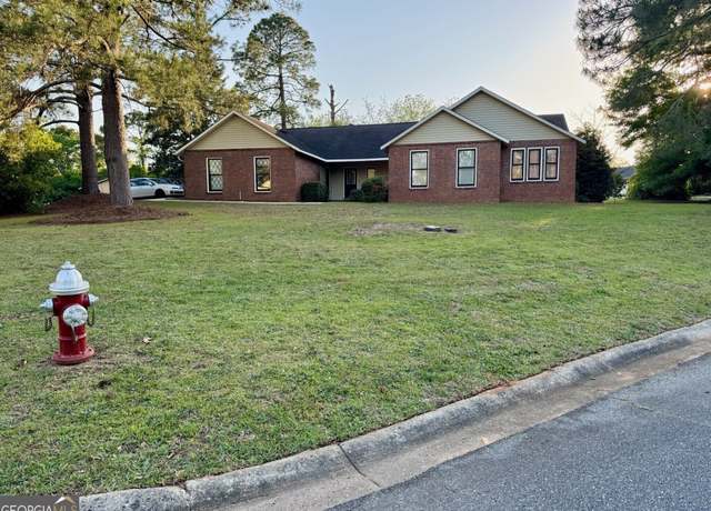 Property at 101 Shiloh Pl, Warner Robins, GA 31088, 3 beds, 2 baths
