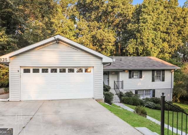 Property at 7325 Czar Pl, Riverdale, GA 30296, 4 beds, 2 baths