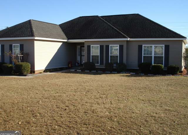 Property at 332 Boothill Ct, Statesboro, GA 30458, 3 beds, 2 baths