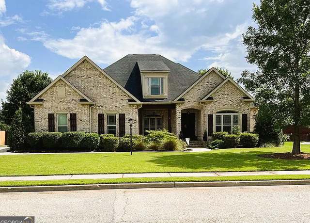 Property at 163 Abercorn St, Warner Robins, GA 31088, 5 beds, 4 baths