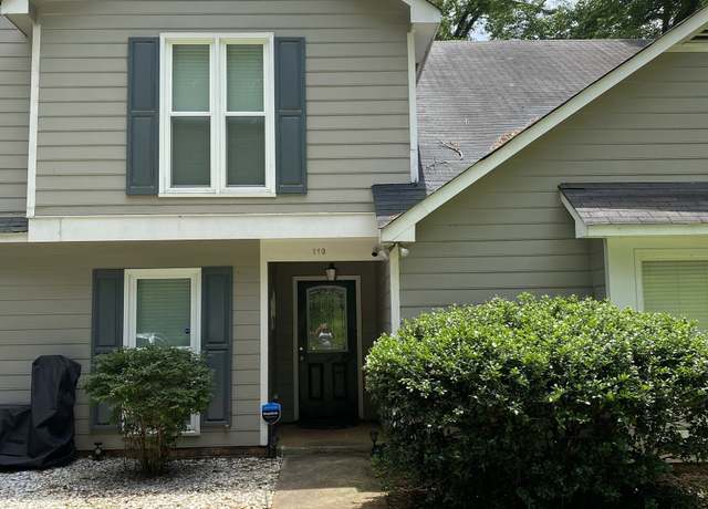 Property at 110 Waverly Way, Lagrange, GA 30240, 3 beds, 2.5 baths
