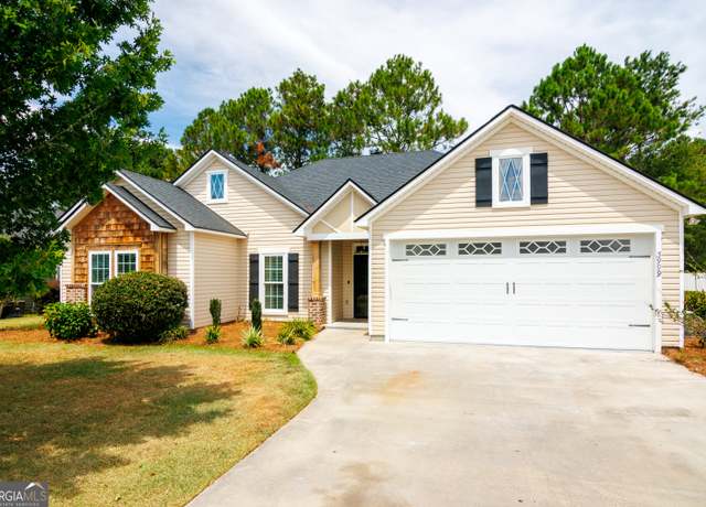 Property at 3999 Brightwell Dr, Valdosta, GA 31605, 4 beds, 3.5 baths