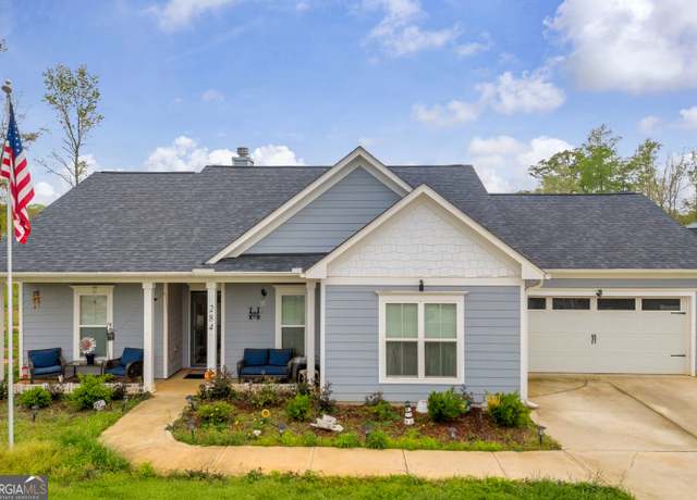 Property at 284 N Point Cir, Hartwell, GA 30643, 3 beds, 2 baths