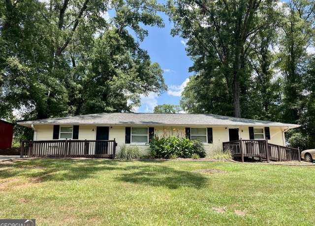 Property at 833 A&b E Tinsley St, Griffin, GA 30223