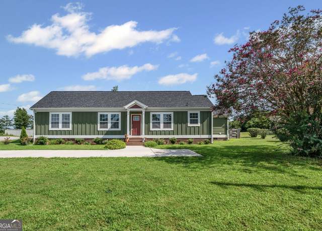 Property at 261 Lagrange St, Newnan, GA 30263, 3 beds, 2 baths