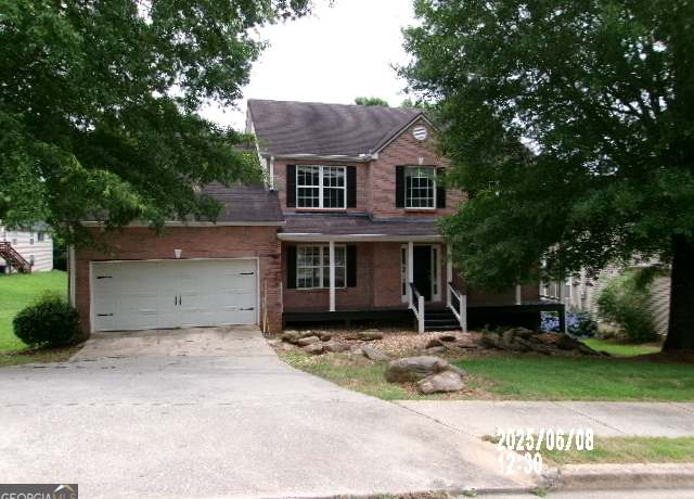 Property at 2225 Blue Ridge Ln, Conyers, GA 30012, 4 beds, 3 baths