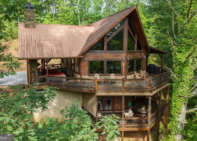 Property at 40 Adelaide Trl, Blue Ridge, GA 30513, 3 beds, 3 baths